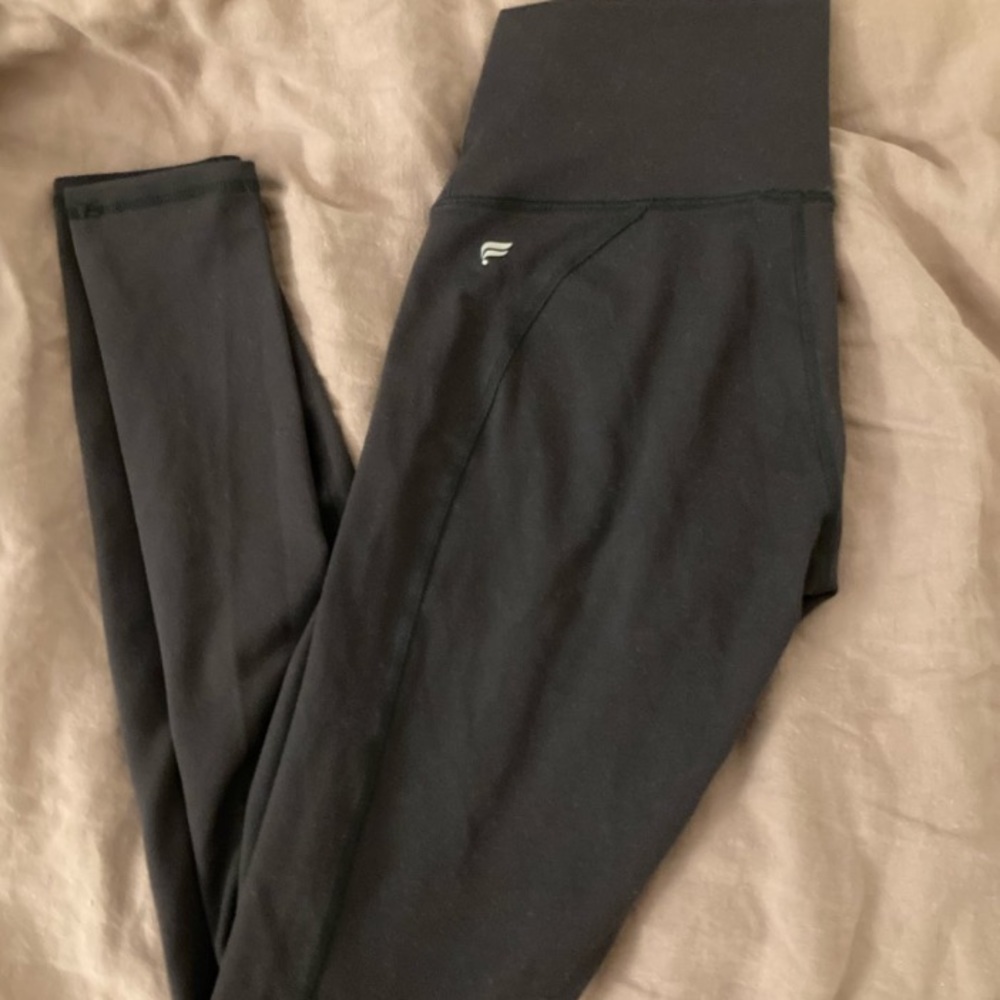 Dark gray fabletics leggings